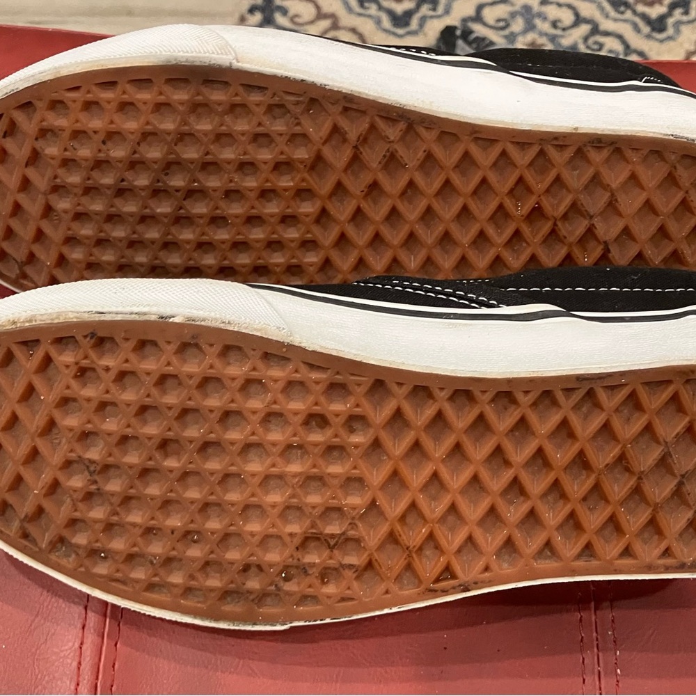 Vans Black and White Slip-On Sneakers women’s 8.5 - Picture 4 of 5